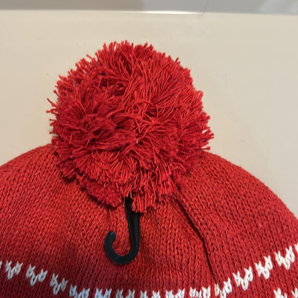 NWT Juncture Snowflake Red and White Fleece lined Pom Winter Hat. OS fits most - Picture 5 of 6